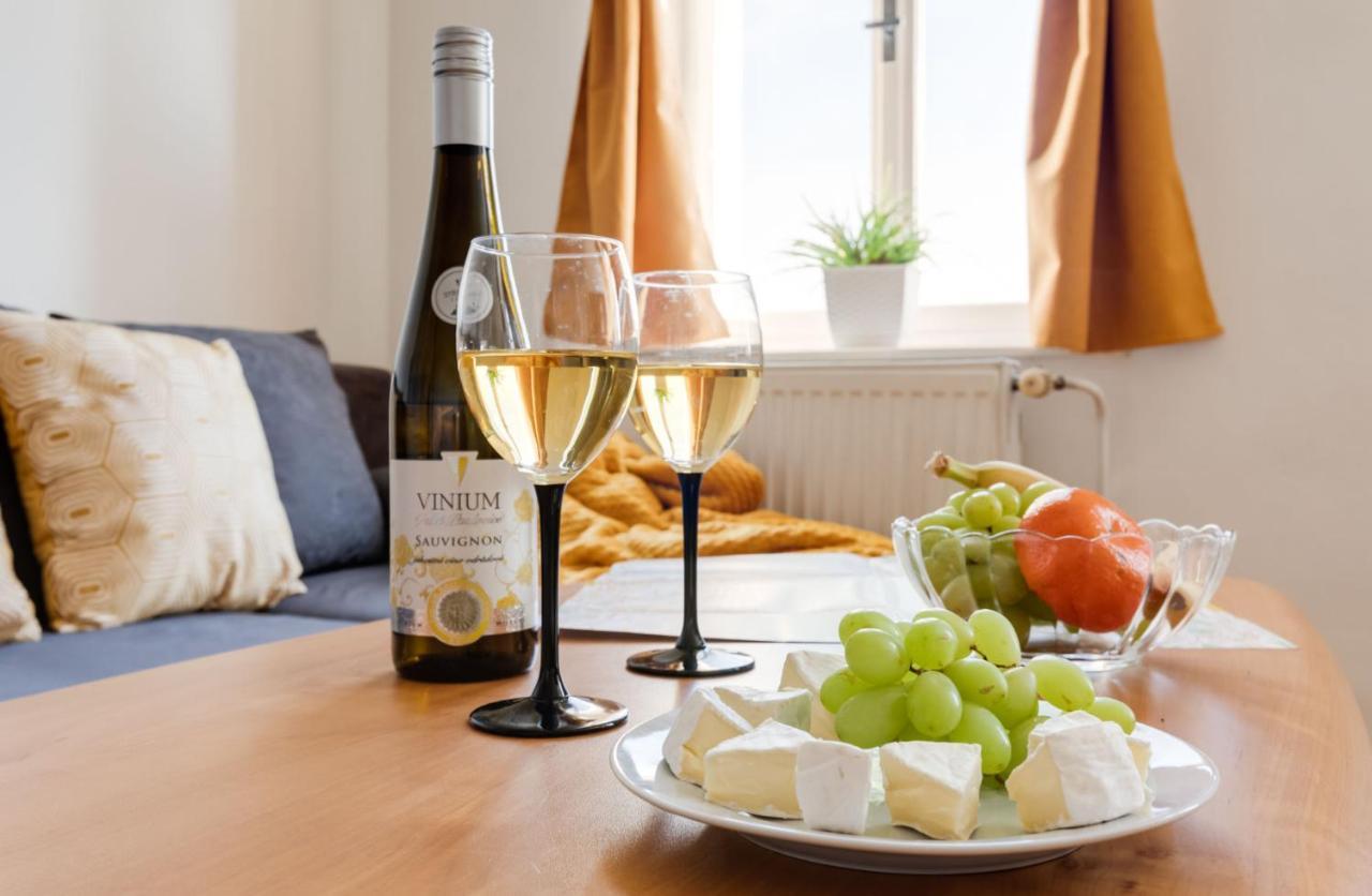 Sunshine Apartment Near The City Center Prague Extérieur photo